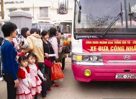 ຮ່າໂນ້ຍຈັດສົ່ງກຳມະກອນກັບເມືອບ້ານຕ້ອນຮັບບຸນເຕັດ